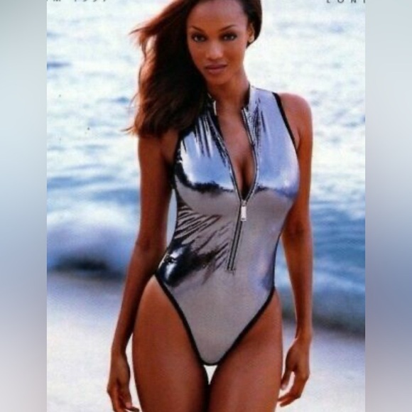 TYRA BANKS RARE silver speedo size 12. Zip front NEW OLD STOCK - Picture 1 of 14